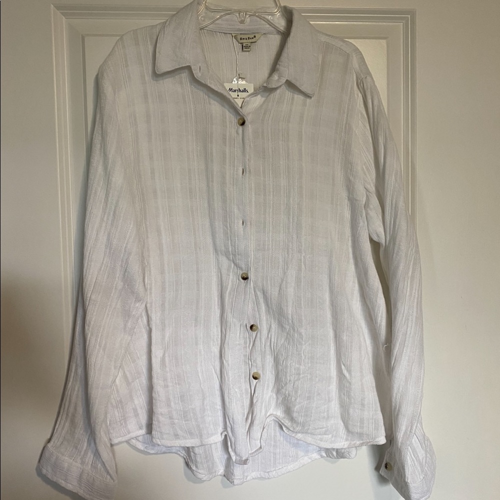 Brand New NBW - White Button Up Blouse